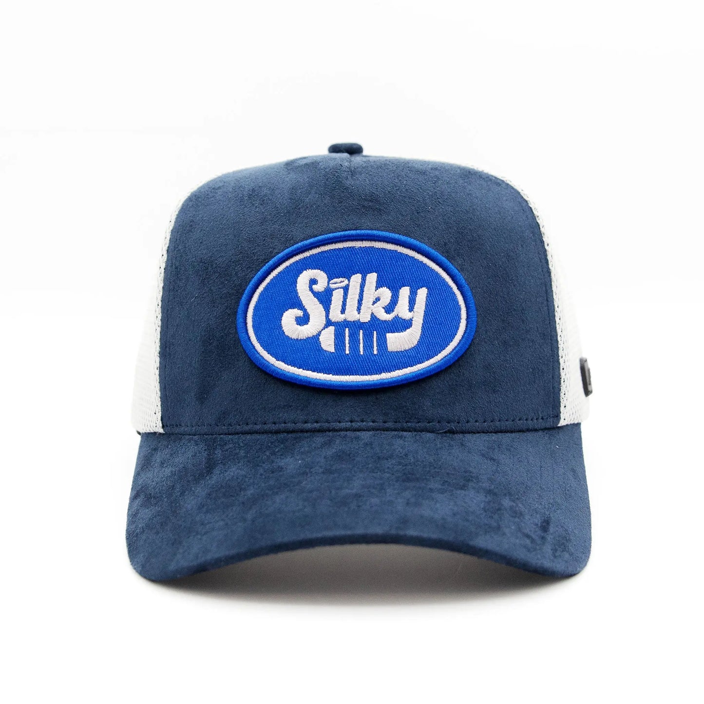 Silky Plays MAD TUCKS