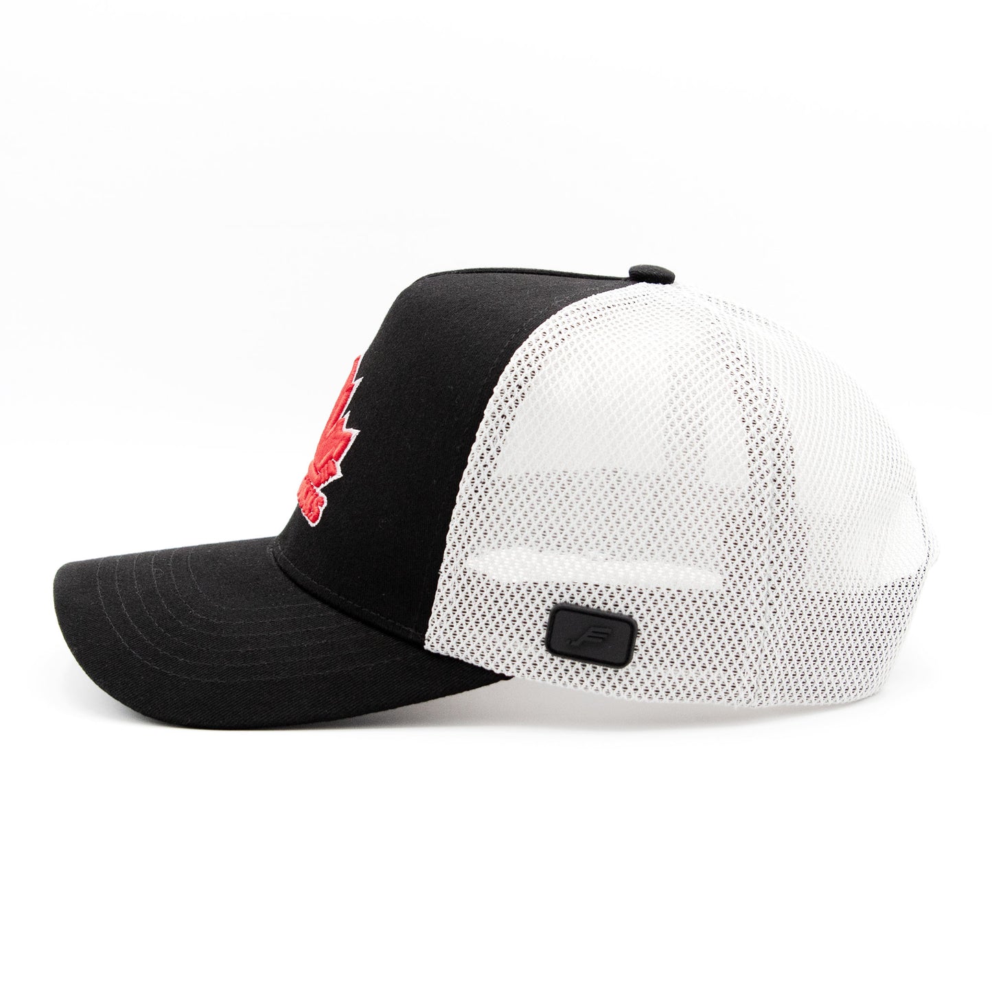 MAD TUCKS Canada Bucket